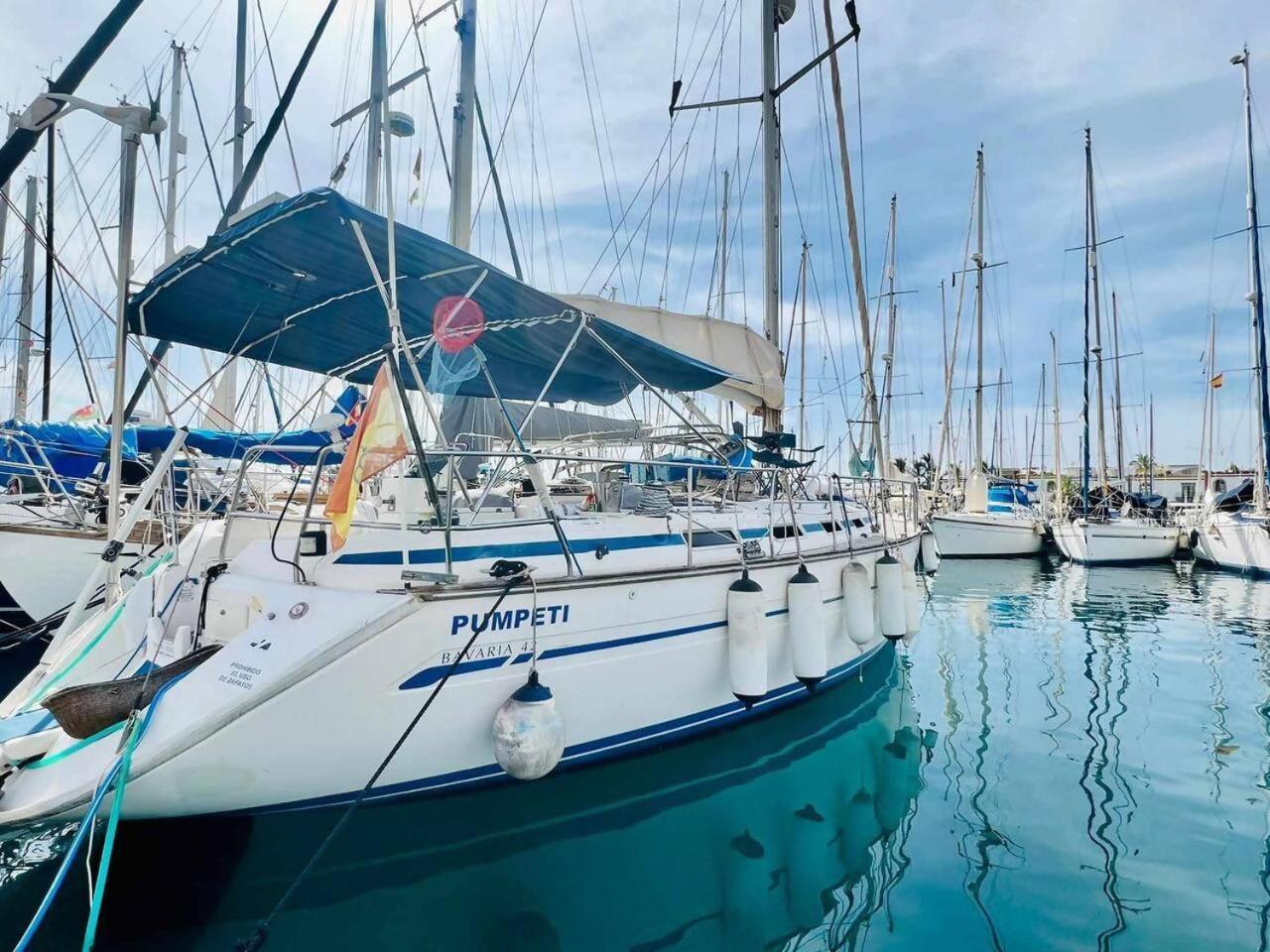 Precioso Yate En El Centro Del Puerto De Mogan酒店 外观 照片