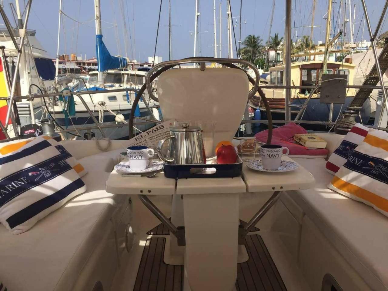 Precioso Yate En El Centro Del Puerto De Mogan酒店 外观 照片